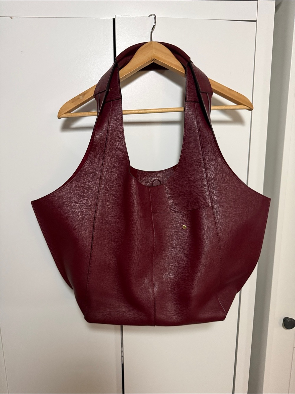 Spacious Women's Tote Bag in Deep Wine